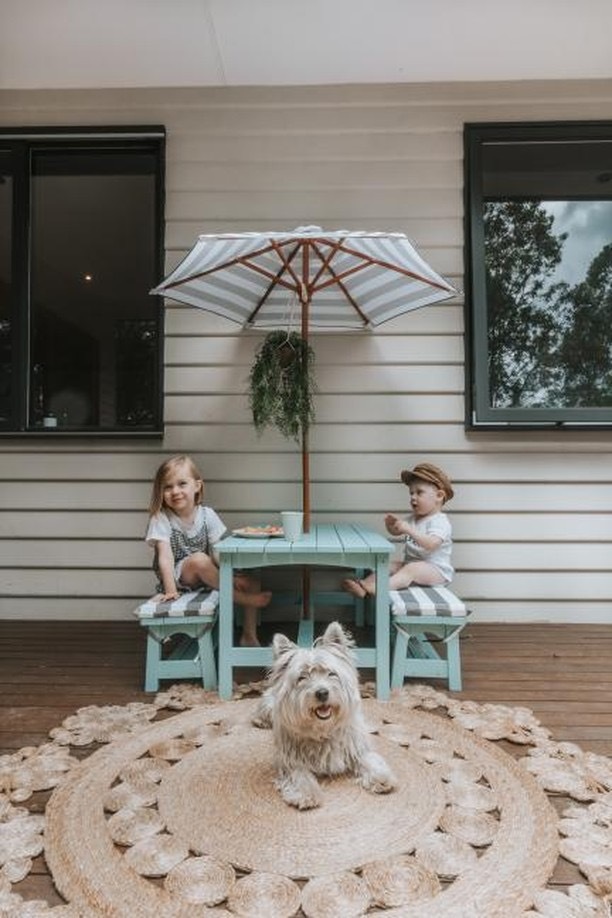 Kids Table Bench Set With Umbrella Buy Kids Picnic Tables 1099960