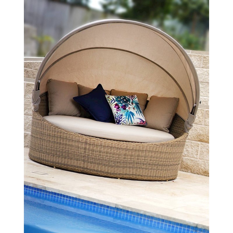 Coolum Outdoor Wicker Round Pool Daybed With Canopy In ...