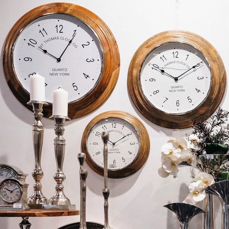 SAINT THOMAS Small 40cm Round Wall Clock with Wooden Surround and White