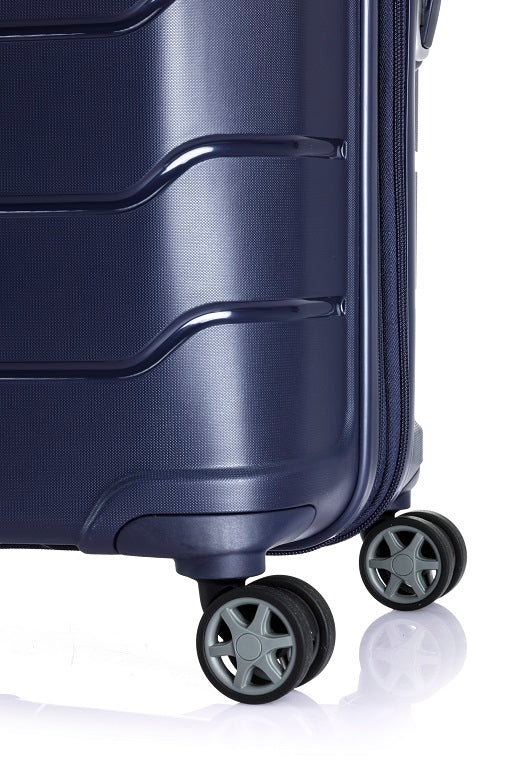 samsonite oc2lite 55cm small suitcase