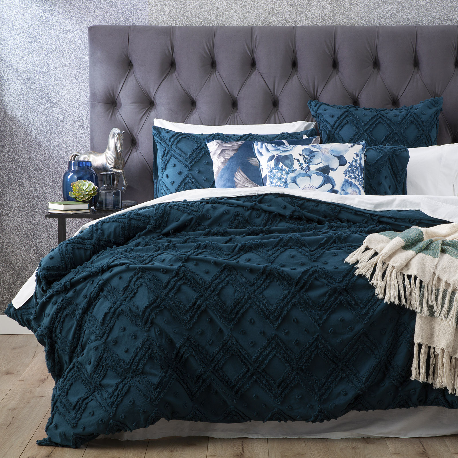 Park Avenue Medallion Cotton Vintage Washed Tufted Quilt Cover Set Evergreen Buy Queen Quilt Cover Sets 9350818029580