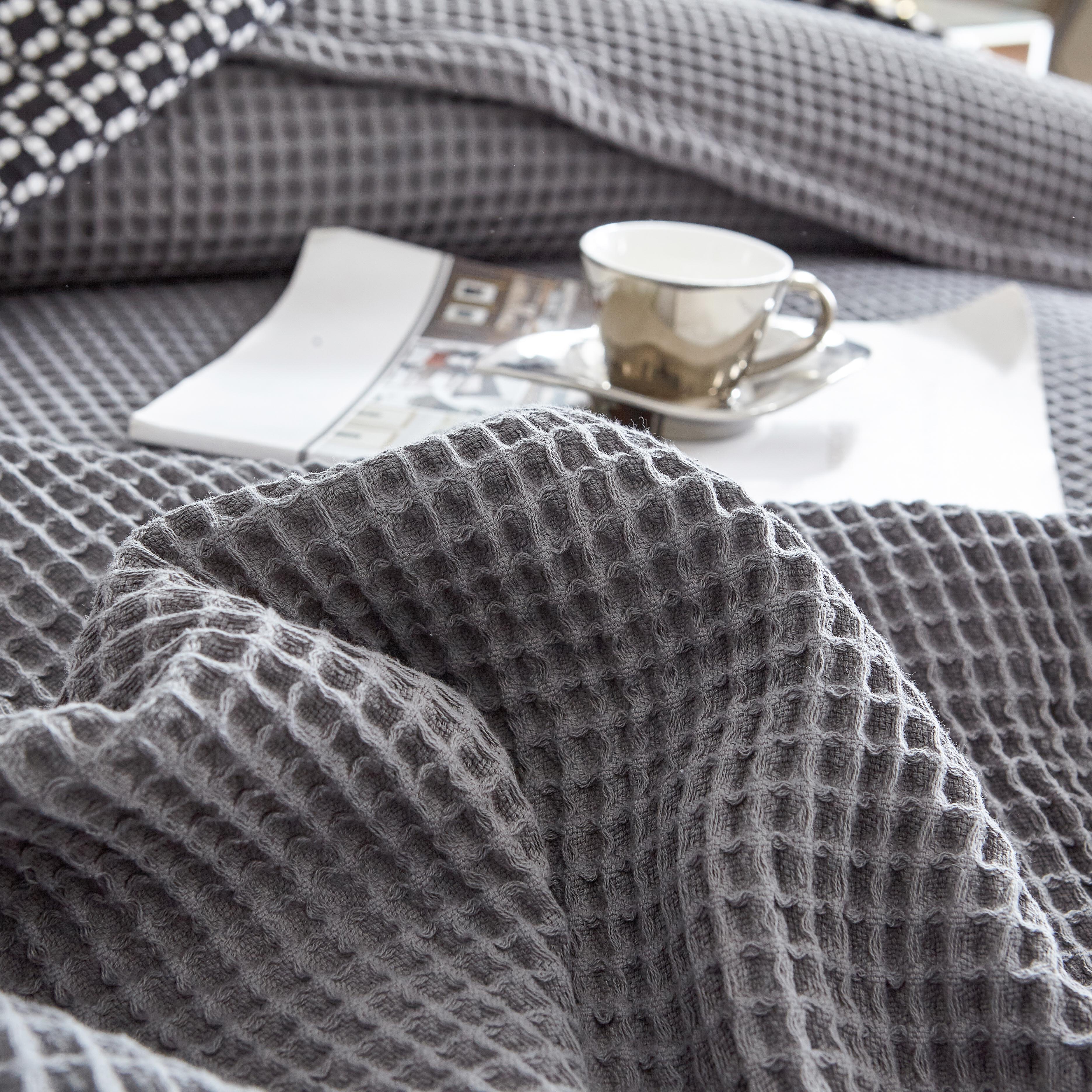 100 Cotton 350gsm Dark Grey Waffle Blanket Buy Throw Blankets 0785459671826