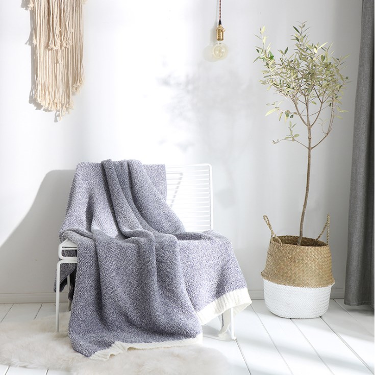 New Knitted Acrylic Blanket Super Soft Throw Rug Blanket 130x160cm Blue